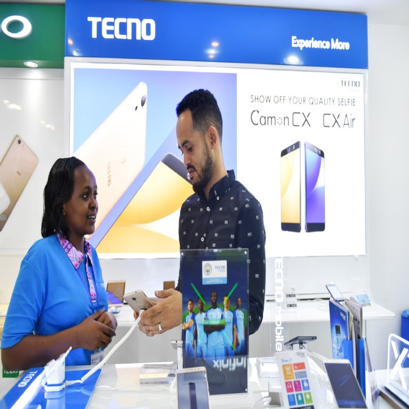 Chinesischer Telefonhersteller gewinnt afrikanische Verbraucher mit maßgeschneiderten Lösungen